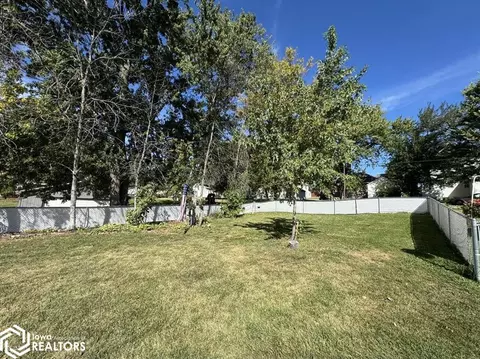 Exterior - 511 W Maple St, Centerville, IA 52544 photo 18 of 22