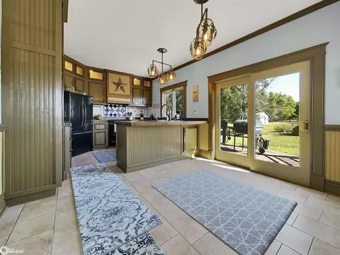 903 4th St NE, Hampton, IA 50441 photo 3