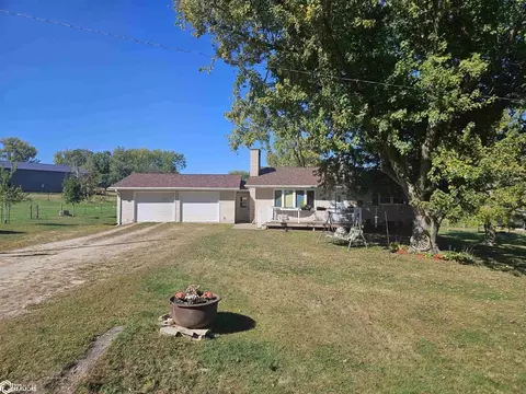 1828 Parker Ave, Marshalltown, IA 50158