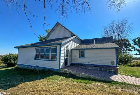 2477 195th St, Aredale, IA 50605