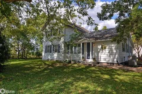 508 110 St, Brighton, IA 52540