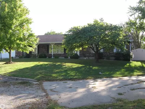 2004 Meadow Ln, Keokuk, IA 52632