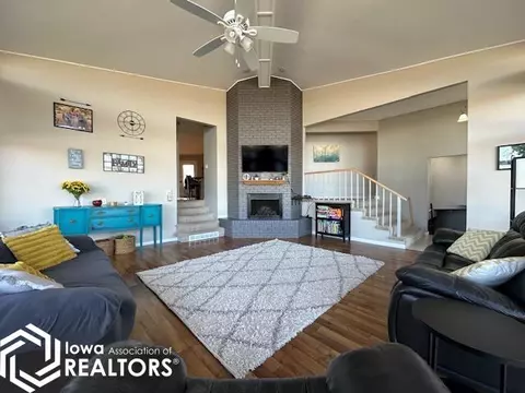 910 N 20th St, Denison, IA 51442 photo 3