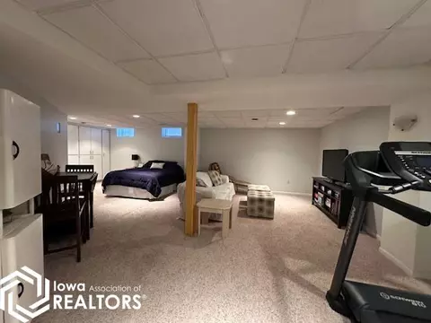 910 N 20th St, Denison, IA 51442 photo 5