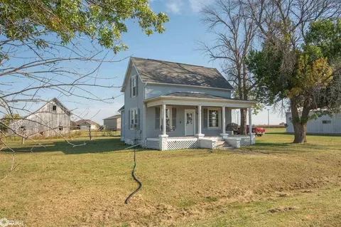 1630 E County Rd, Basco, IL 62313
