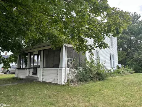 110 N Church St, Morning Sun, IA 52640