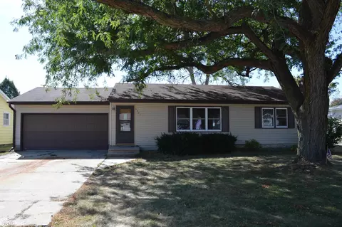 1621 8th St SW, Mason City, IA 50401