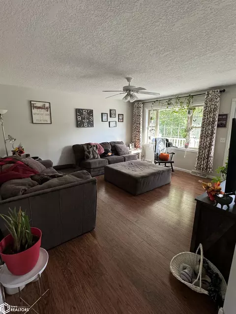 505 E Harsh St, Creston, IA 50801 photo 3