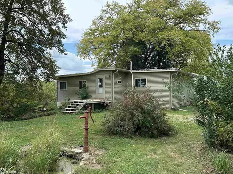 16245 Iowa Oak Grove Ave, Douds, IA 52551