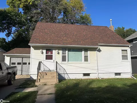 205 N Lincoln Ave, Graettinger, IA 51342