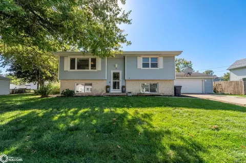 104 W South St, Prairie City, IA 50228