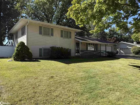 2913 Garden Ave, Burlington, IA 52601