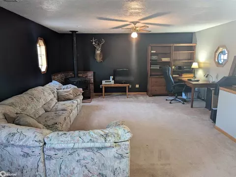 309 4th St SE, Hampton, IA 50441 photo 24