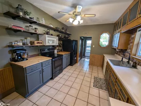 309 4th St SE, Hampton, IA 50441 photo 12