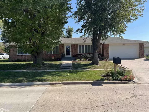 109 Illinois St, Bedford, IA 50833