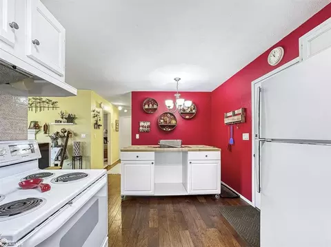 Kitchen - 223 4th St NE, Hampton, IA 50441 photo 3 of 3