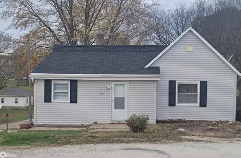 300 Adams St, Diagonal, IA 50845