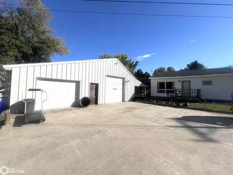 325 355 Diagonal St NE, Britt, IA 50423