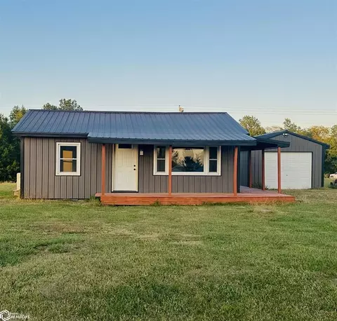 17792 Shanghi Rd, Moravia, IA 52571