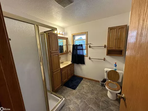 408 E Franklin St, Centerville, IA 52544 photo 19