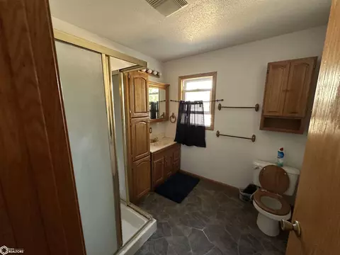 408 E Franklin St, Centerville, IA 52544 photo 20