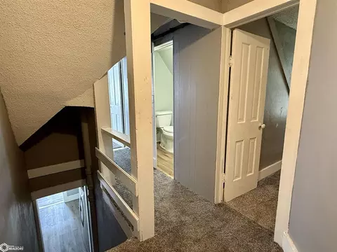 Entry Way - 431 E 3rd St, Glidden, IA 51443 photo 1 of 2