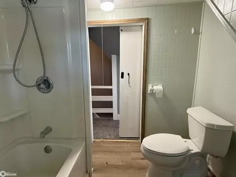 Bath - 431 E 3rd St, Glidden, IA 51443 photo 3 of 3
