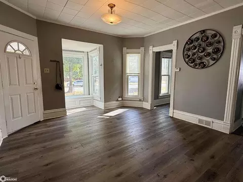 Living - 431 E 3rd St, Glidden, IA 51443 photo 2 of 6