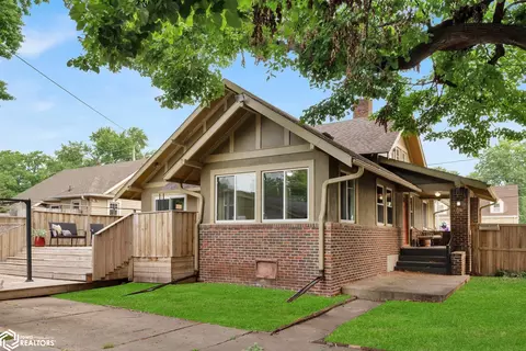 4500 Hickman Rd, Des Moines, IA 50310
