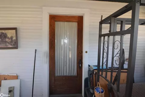 505 Montezuma St, Malcom, IA 50157 photo 10