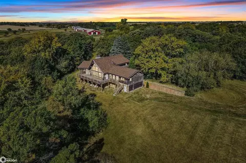 14239 N 39th Ave E, Grinnell, IA 50112