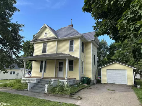 207 Main St, Keosauqua, IA 52565