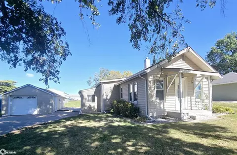 515 15th Ave E, Oskaloosa, IA 52577