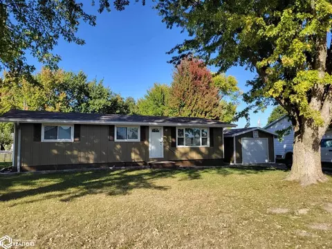516 E Center Ave, Badger, IA 50516