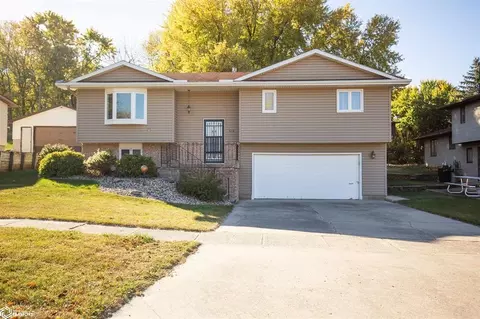 615 W Call St, Algona, IA 50511