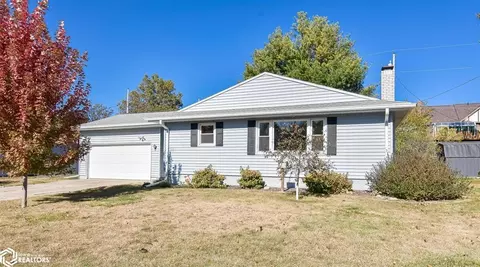 409 Debra Dr, Marshalltown, IA 50158
