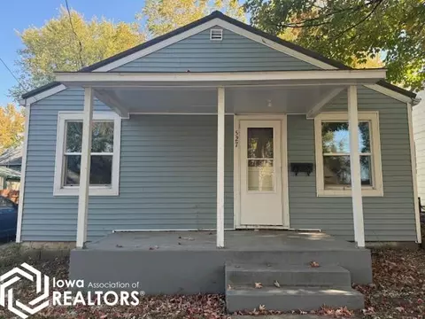 527 N 12th St, Centerville, IA 52544