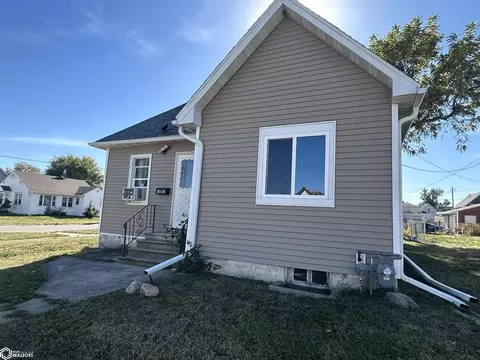 515 Lee St, Marshalltown, IA 50158