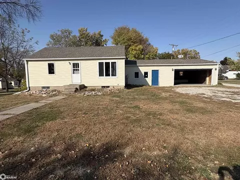 114 Kelly St W, Latimer, IA 50452