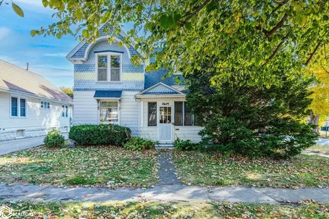 1614 9th St, Harlan, IA 51537