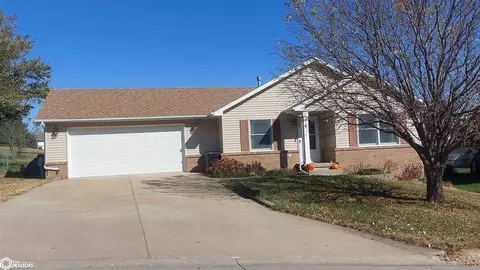 2108 Sunny Slope Dr, Red Oak, IA 51566