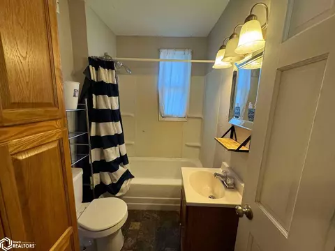 613 W Maple St, Centerville, IA 52544 photo 14