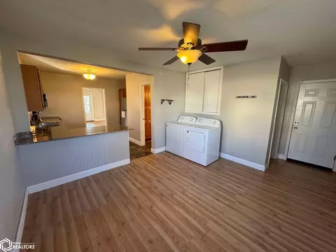 613 W Maple St, Centerville, IA 52544 photo 7