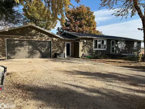 1680 140th St, Hampton, IA 50441