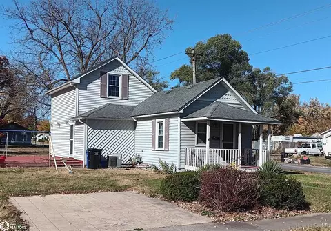 903 Tuttle St, Ottumwa, IA 52501