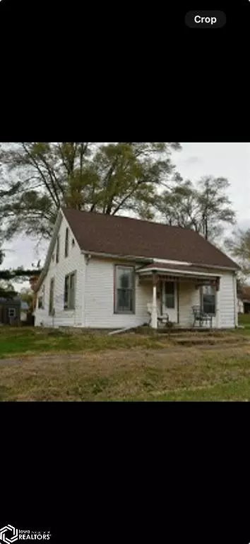 311 Texas St, Bonaparte, IA 52620