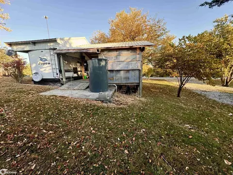 3205 Morman Trl, Ellston, IA 50074