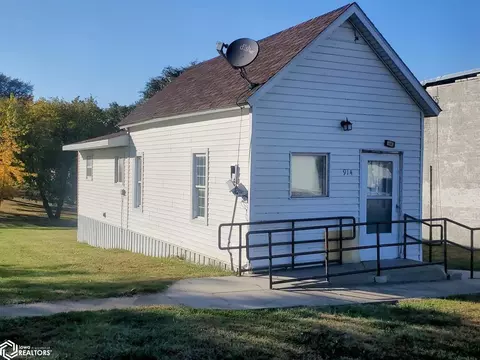 914 Broadway, Cromwell, IA 50842