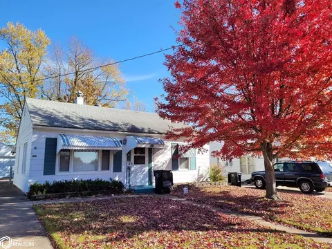 1332 Brentwood Dr, Ottumwa, IA 52501