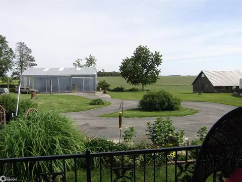 Exterior - 205 Road M47, Walnut, IA 51577 photo 19 of 26
